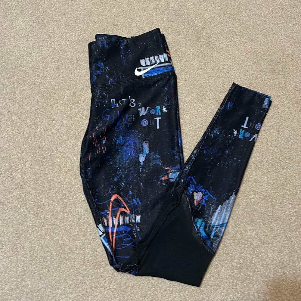 Nike Black full length mesh leggings with multicolored patterns size xs